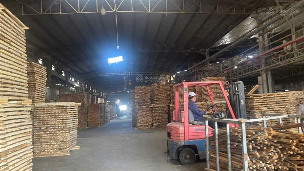 Cho thuê nhà xưởng chuyển giao toàn bộ máy móc công nghệ mối lái và công nhân đang làm việc tại ph