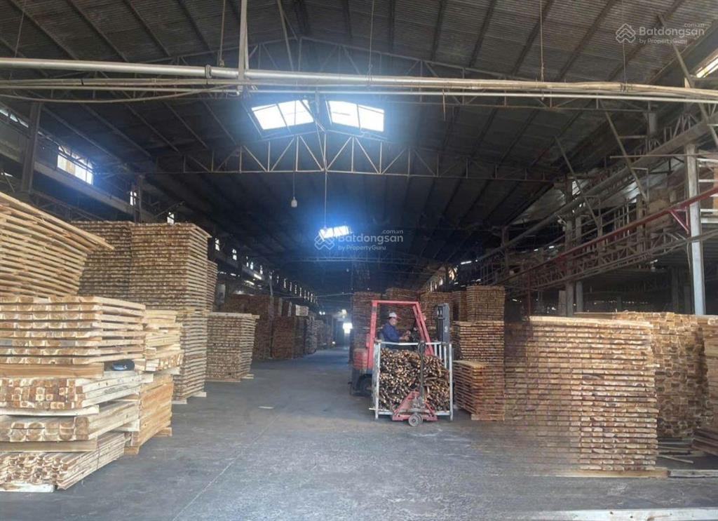 Cho thuê nhà xưởng chuyển giao toàn bộ máy móc công nghệ mối lái và công nhân đang làm việc tại ph