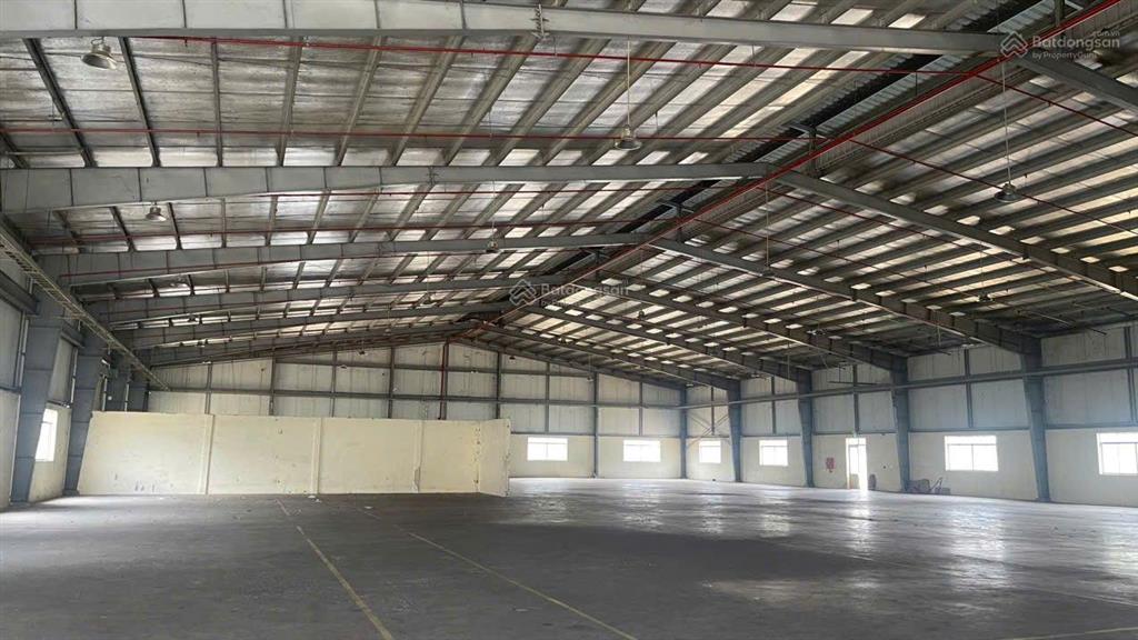 Cho thuê xưởng tại kcn long khánh, đồng nai. tổng diện tích khuôn viên 5500m2