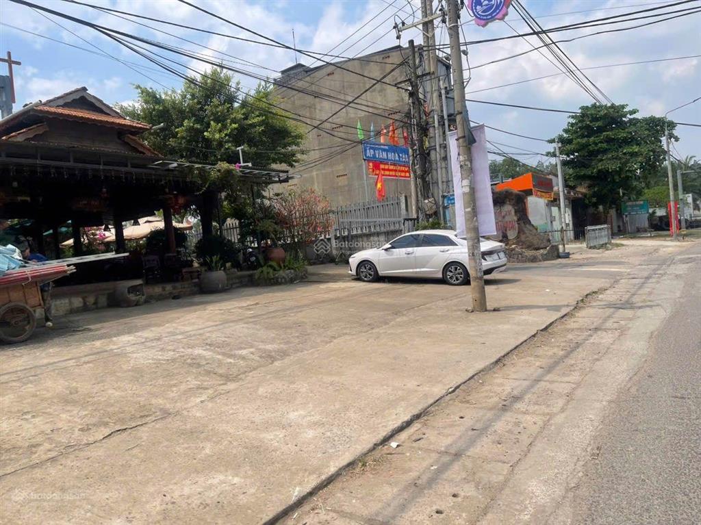 Bán đất tặng nhà cấp 4 cũ. ngay gx tân thành. bình minh, trảng bom. cách ql1a chỉ 200m. hạ giá chỉ