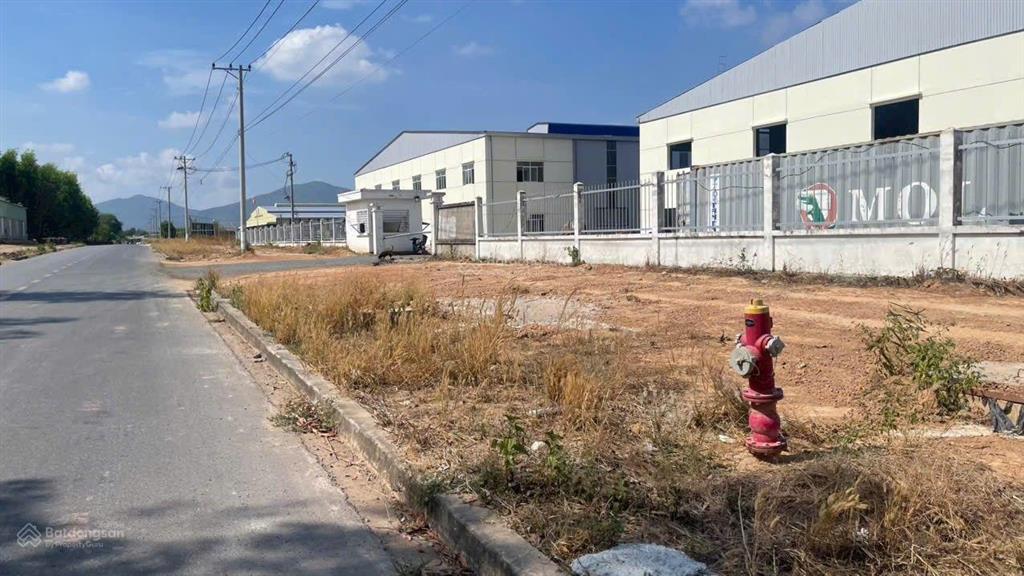 Bán đất kho trong kcn đồng nai, đã đóng thuế một lần, hỗ trợ bank