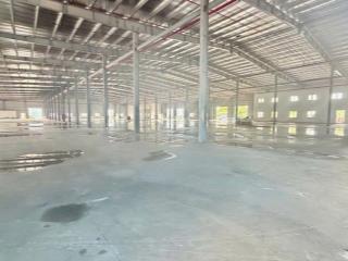 Nhà xưởng mới. kcn dầu giây, tp đồng nai gồm 2 nhà xưởng diện tích là 13.000m2 (có cho thuê