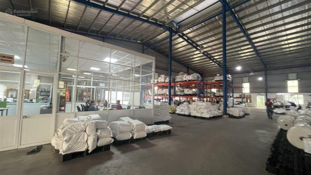 Cho thuê nhà xưởng trong kcn hố nai 3, trảng bom, đồng nai, diện tích 1800m2 pccc tự động