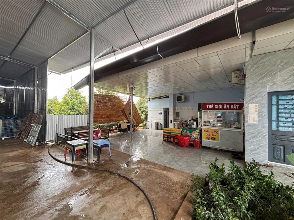 Bán 14000m2 xưởng đồng nai
bán nhà xưởng mặt tiền quốc lộ 1a. tdt gần 14.000m. đất thổ cư 1.00