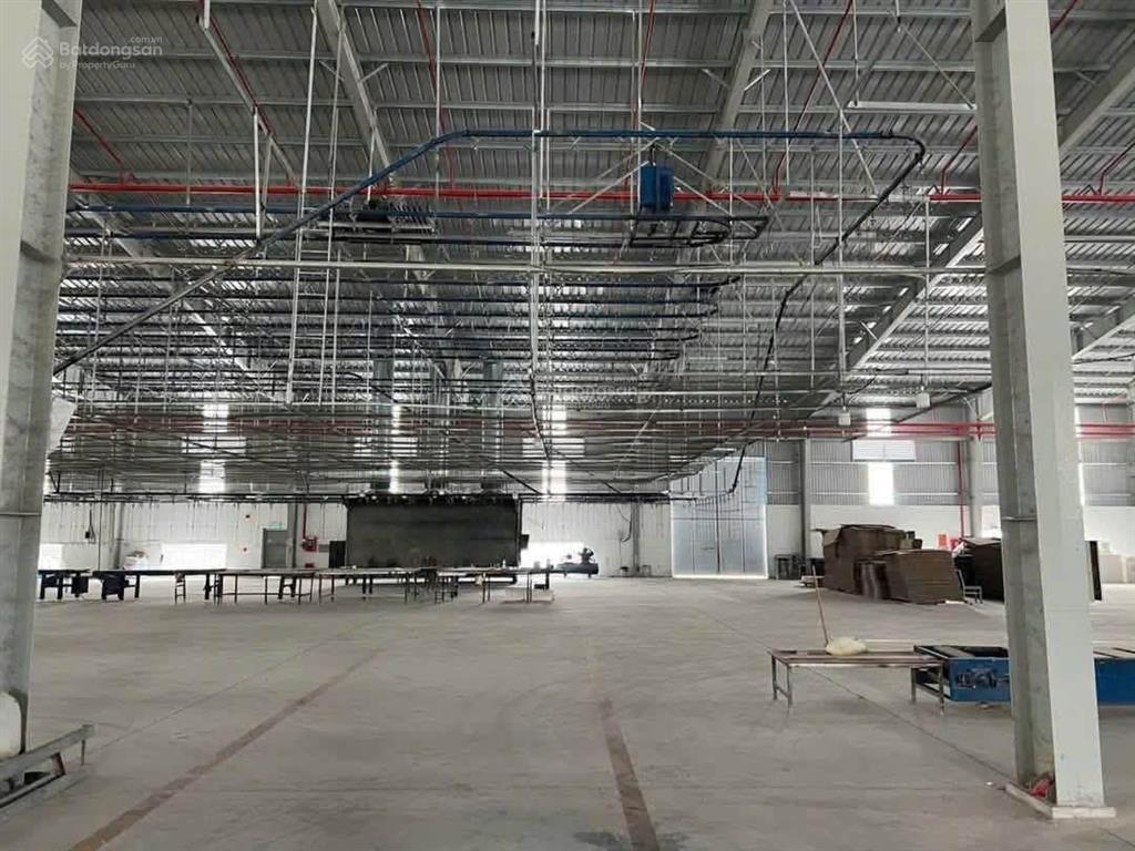 Cho thuê xưởng 3000m2 tại kcn long khánh, đồng nai giá 99ngh/m2 tổng diện tích  4000m2