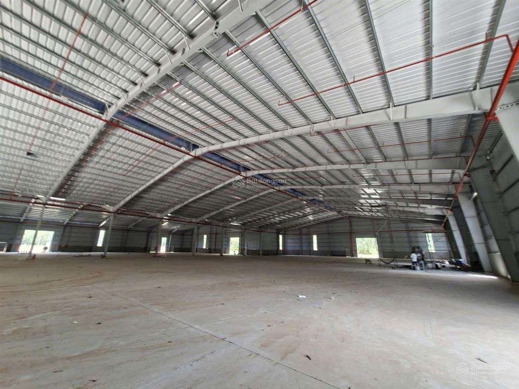 Cho thuê nhà xưởng phú giáo tp. hcm tổng diện tích đất 9.000 m2. nhà xưởng 5.000 m2. pháp lý