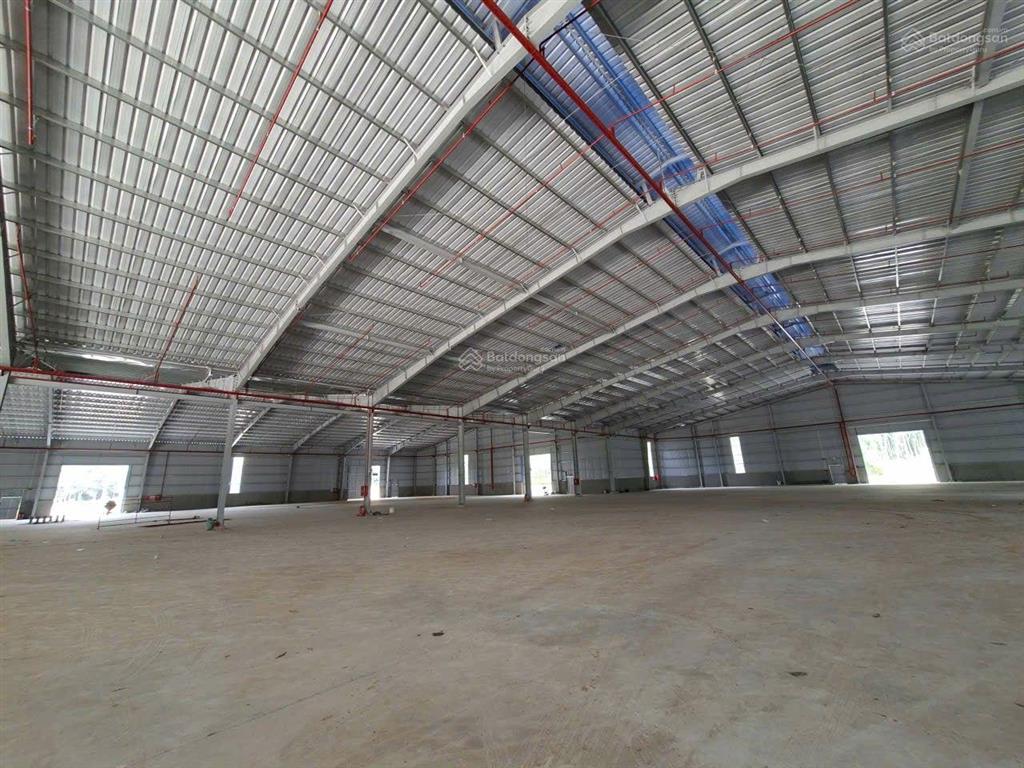 Cho thuê nhà xưởng phú giáo tp. hcm tổng diện tích đất 9.000 m2. nhà xưởng 5.000 m2. pháp lý