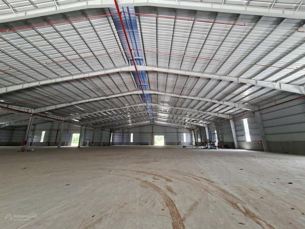 Cho thuê nhà xưởng phú giáo tp. hcm tổng diện tích đất 9.000 m2. nhà xưởng 5.000 m2. pháp lý