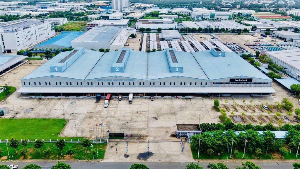 Cho thuê kho tiêu chuẩn cao diện tích lớn, vị trí thuận lợi. long an. tổng diện tích khu đất 5000m2