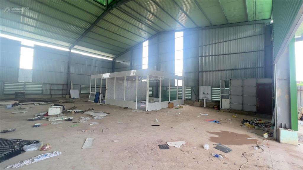Cho thuê kho xưởng hố nai đồng nai, tdt 2500m2.
diện tích nhà xưởng 1.100m2 nền bê tông chịu