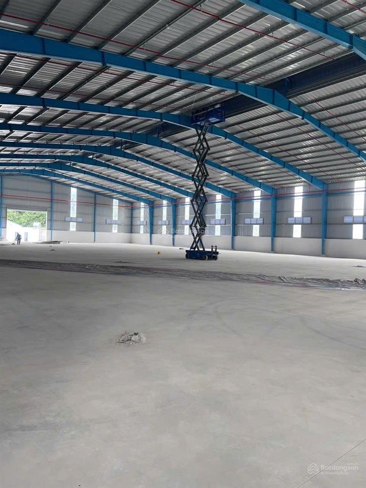 Cho thuê kho xưởng bến cát hcm dt đất 8800m2. dt xưởng 2150m2