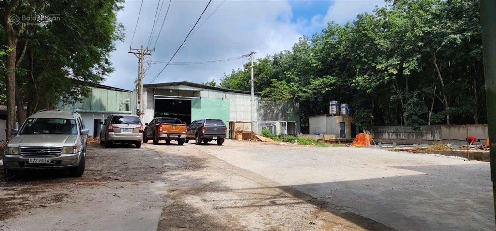 Cho thuê kho xưởng 2.500m an điền, bến cát. giá thuê 140 triệu/tháng. sân rộng xe tải, xe