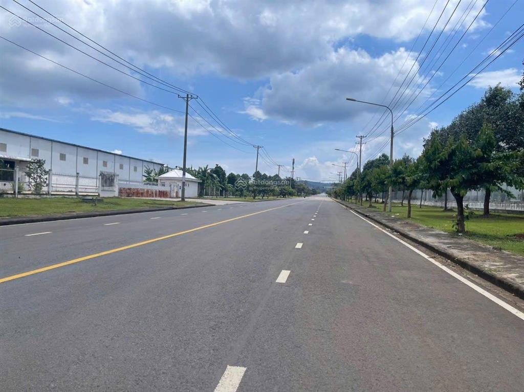 Cho thuê 800m2 kho trong kcn đông nai giá thuê 100.000 đ/m2 chưa bao gồm thuê vat