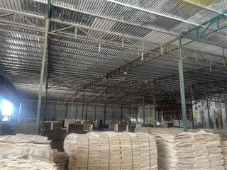 Cho thuê xưởng hưng thịnh, trảng bom, đồng nai.
diện tích xưởng 3000m2. trạm điện 22