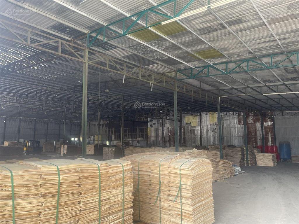 Cho thuê xưởng hưng thịnh, trảng bom, đồng nai.
diện tích xưởng 3000m2. trạm điện 22