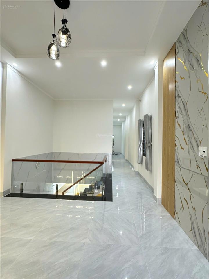 Bán nhà 1 trệt 1 lầu kp3, trảng dài, đồng nai.
diện tích 4,5 x 29m (127m²). sổ riêng full thổ cư.