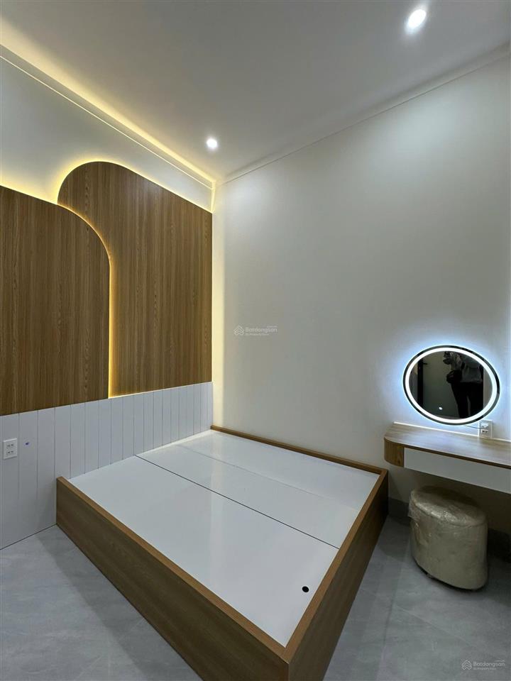 Bán nhà 1 trệt 1 lầu kp3, trảng dài, đồng nai.
diện tích 4,5 x 29m (127m²). sổ riêng full thổ cư.
