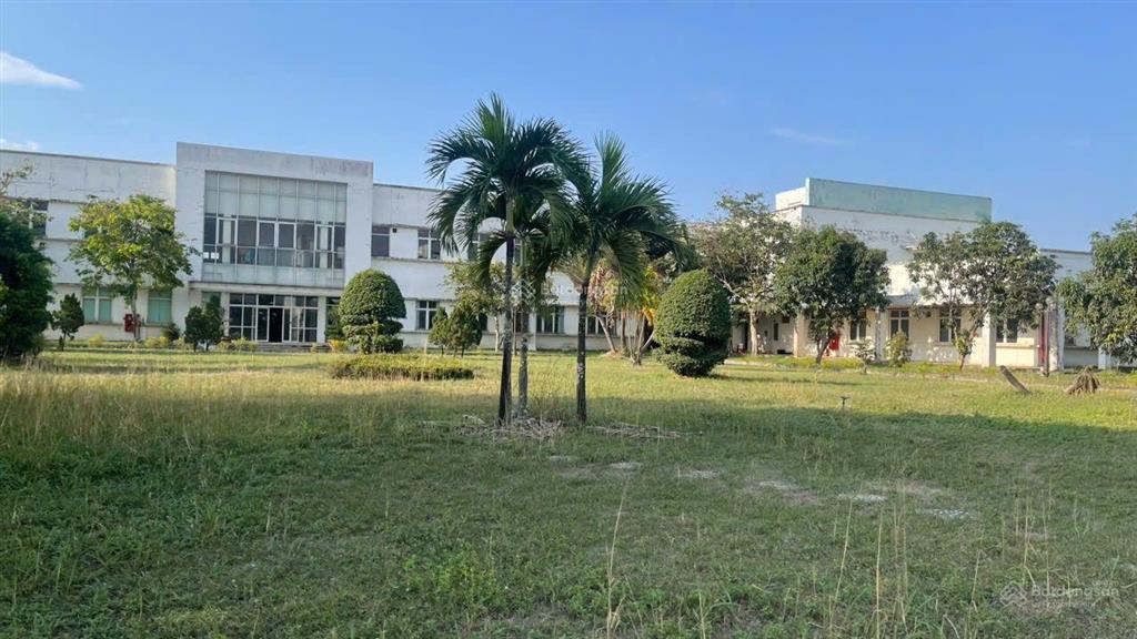 Cho thuê toà nhà trong khu công nghiệp, dtsd 6000m2 (3000x2). sử dụng làm xưởng chế biến nông