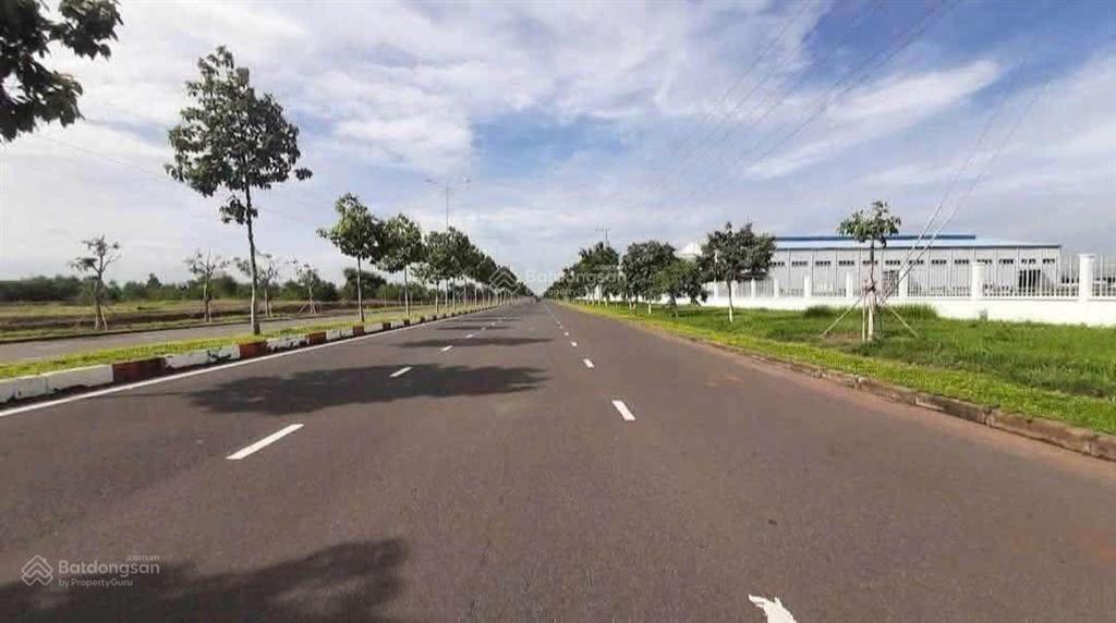 Cần chuyển nhượng lô đất trong khu công nghiệp châu đức bà rịa. diện tích 88.000m2. chỉ 3.25tr/m2