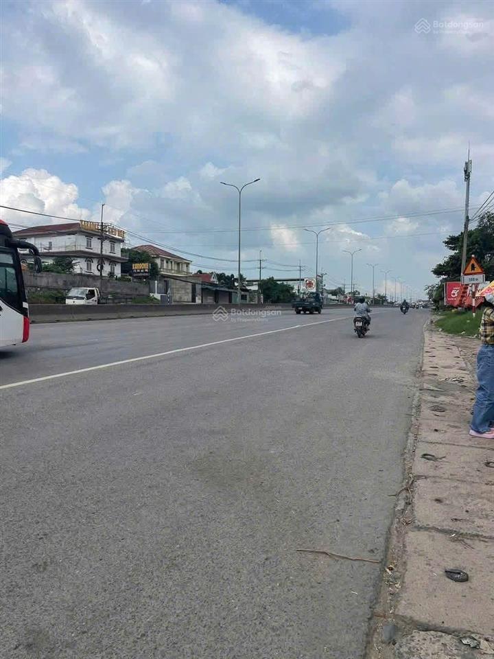 Cho thuê nhà xưởng giá rẻ mặt tiền ql 51, p. tam phước, tp đồng nai
tổng diện tích 1600m2, dt