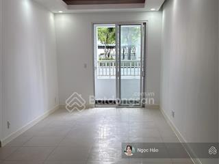 Chủ đi nước ngoài bán gấp lexington 2pn 70.74m2 chỉ 5,5 tỷ   0776 177 *** hảo