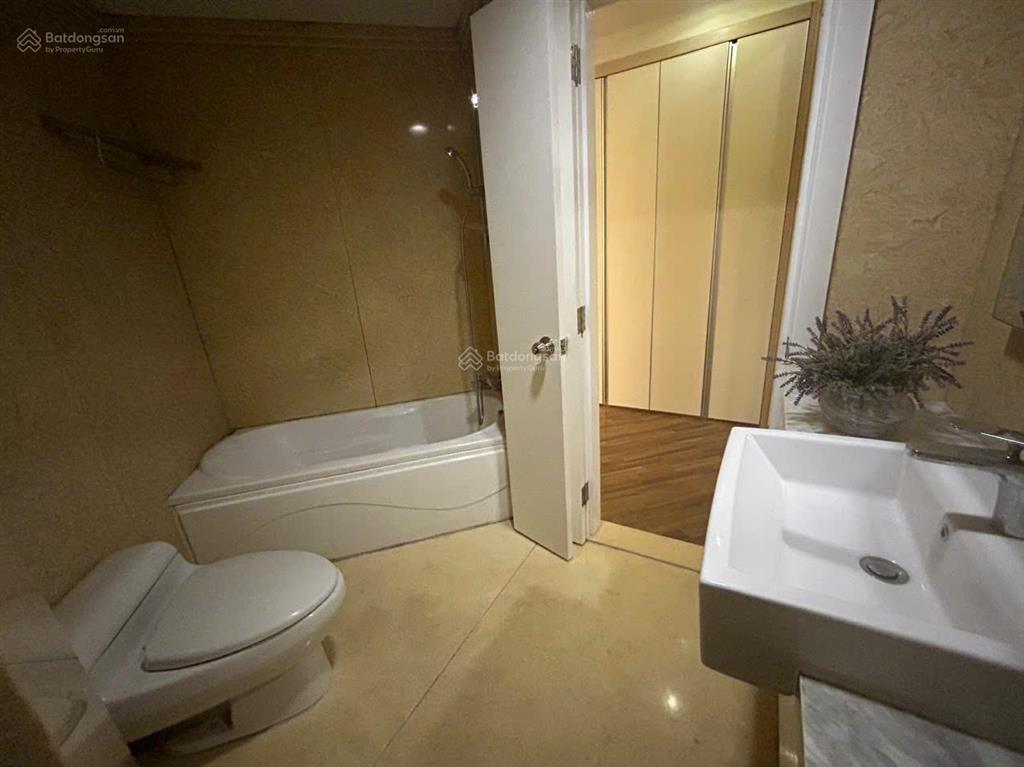 Imperia an phú  3pn 131m2  giá 9,7 tỷ  có hđ thuê sẵn