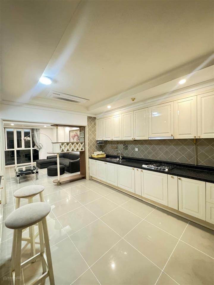 Bán 3pn imperia an phú 131m2 giá 9,4 tỷ. trống sẵn, giá tốt chốt liền tay