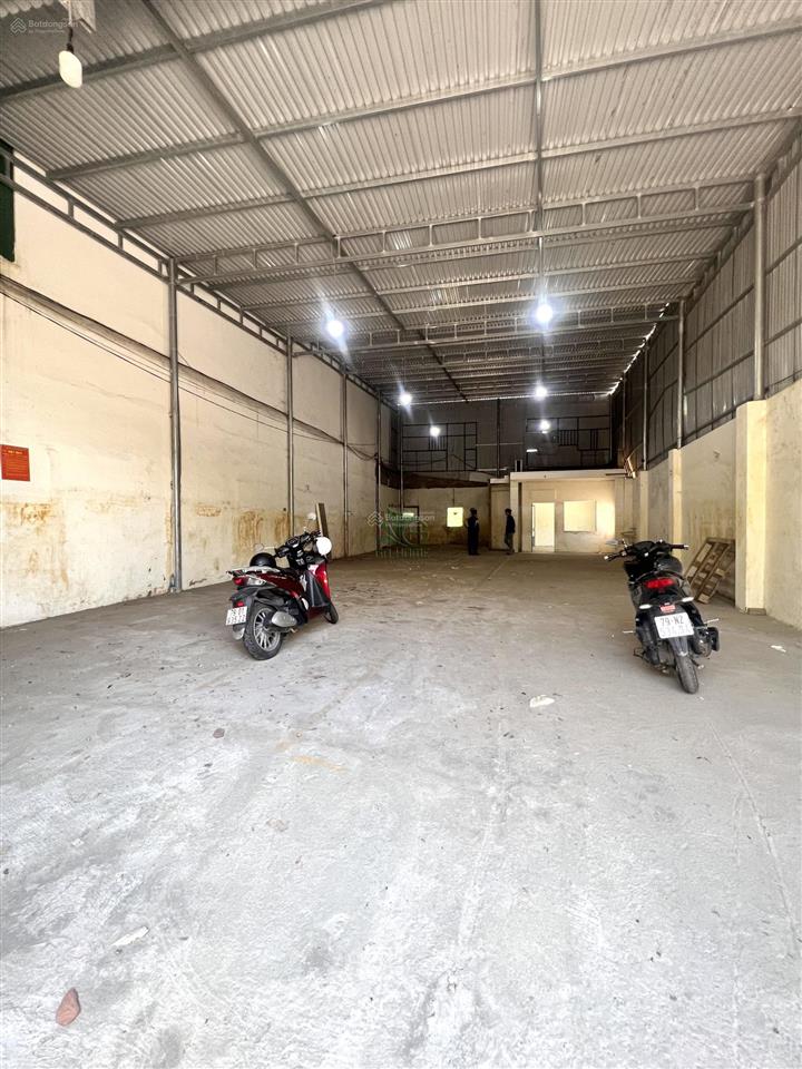 Cho thuê kho cầu dứa phú nông 235m2 giá 12 triệu/tháng