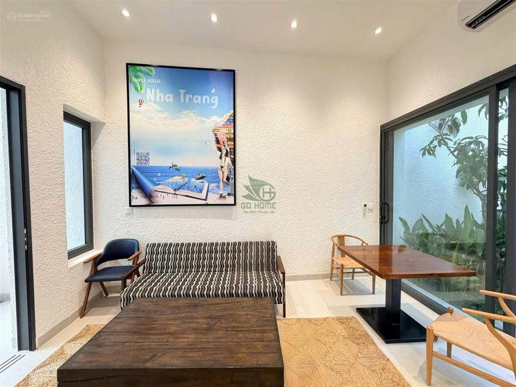 Cho thuê nhà sân vườn mới xây 3 phòng ngủ full nội thất bắc nha trang giá 20 triệu/tháng