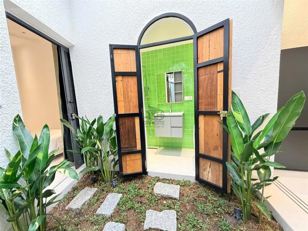 Cho thuê nhà sân vườn mới xây 3 phòng ngủ full nội thất bắc nha trang giá 20 triệu/tháng