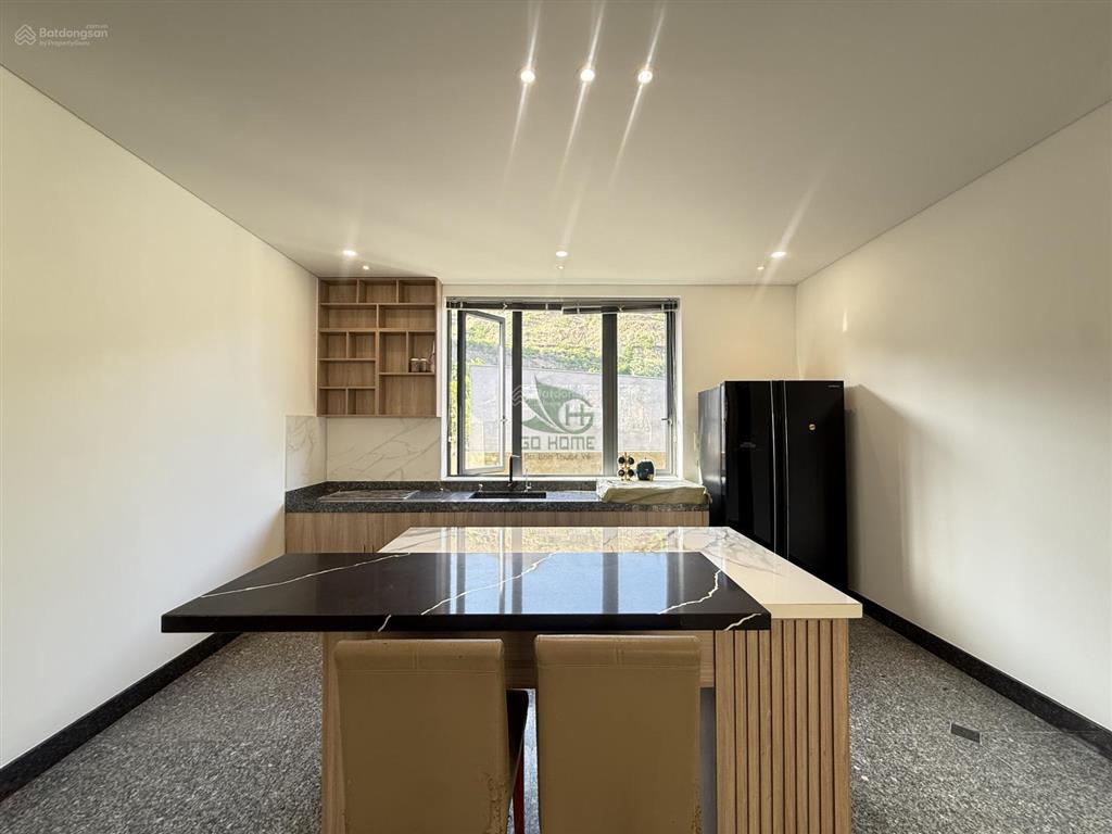 Cho thuê villa sân vườn view núi 2 phòng ngủ full nội thất mới khu phía tây nha trang giá 22 triệu