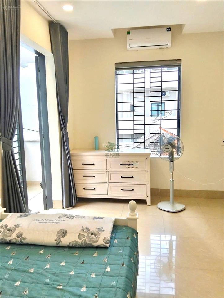 Cho thuê nhà 3 tầng 3 phòng ngủ có sân vườn thoáng mát gần biển khu bắc nha trang giá 20 triệu/th