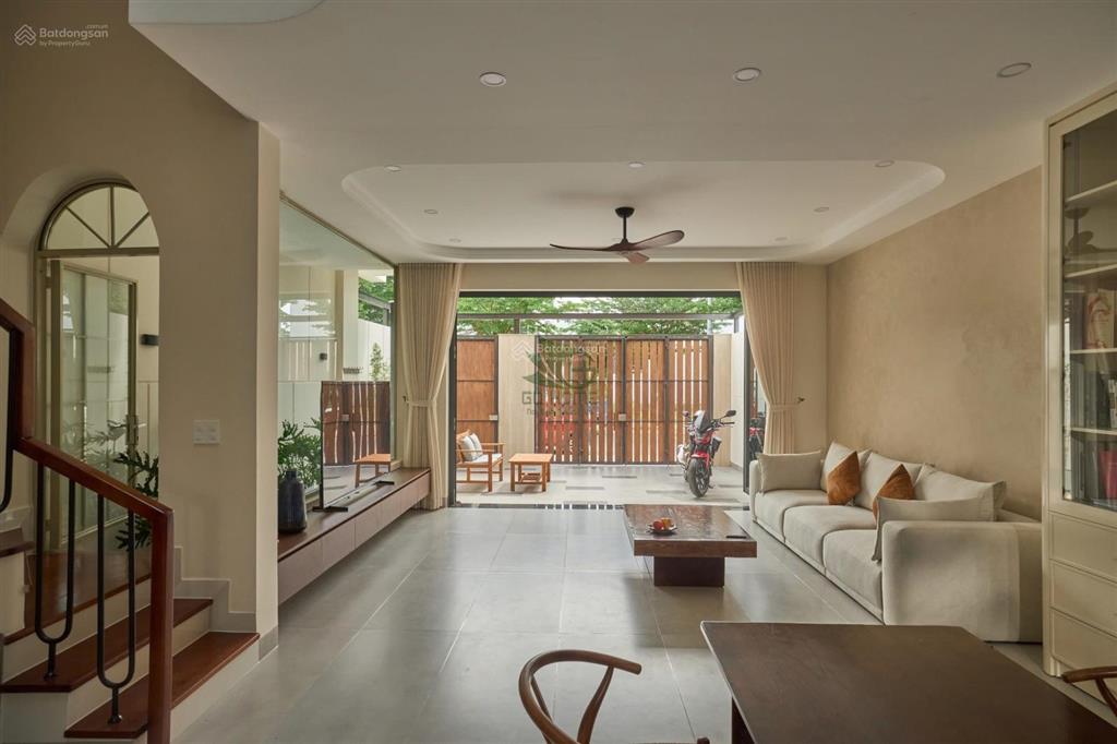 Cho thuê nhà nguyên căn 6 phòng ngủ mới xây khu đô thị mỹ gia thái hưng nha trang giá 45 triệu/th