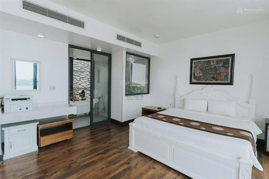 Cho thuê biệt thự anh nguyễn view biển 5 phòng ngủ siêu đẹp có hồ bơi giá 180 triệu/tháng