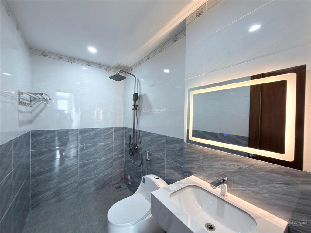 Cho thuê nhà mới xây 3 phòng ngủ full nội thất khu trung tâm thành phố nha trang giá 35 triệu/tháng