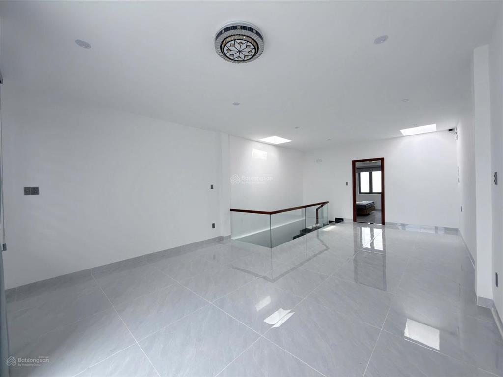 Cho thuê nhà mới xây 3 phòng ngủ full nội thất khu trung tâm thành phố nha trang giá 35 triệu/tháng