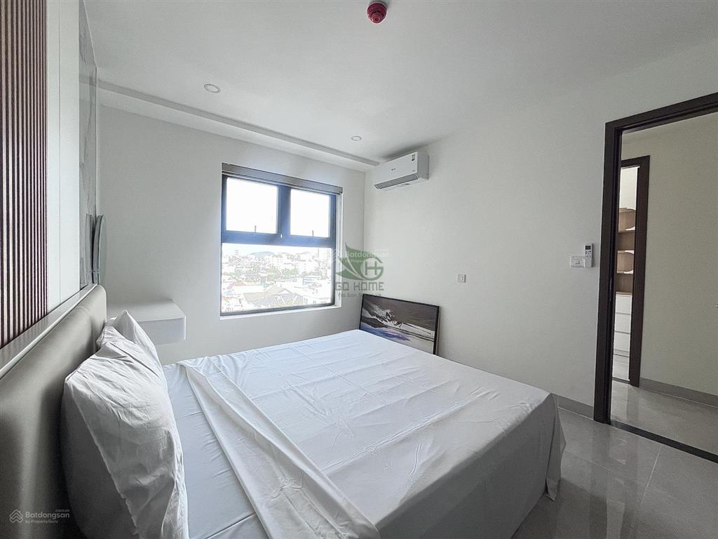 Cho thuê căn hộ chung cư mới 3 phòng ngủ view sông có ban công khu phước long 16 triệu/tháng