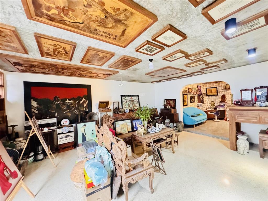 Cho thuê căn villa sân vườn 528m2 4 phòng ngủ khu phước long giá 40 triệu/tháng