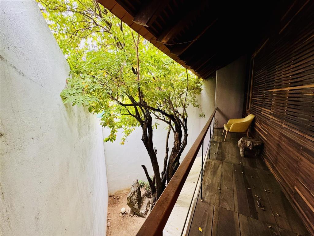 Cho thuê căn villa sân vườn 528m2 4 phòng ngủ khu phước long giá 40 triệu/tháng
