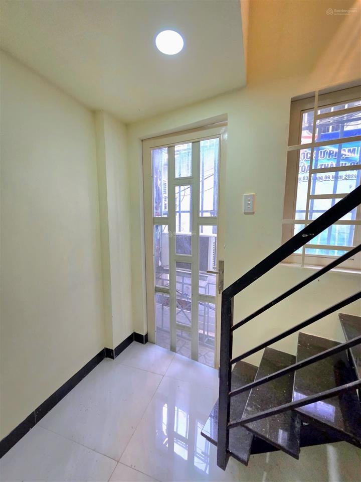 Bán nhà nhỏ 2.4 tỷ võ duy ninh 3 tầng