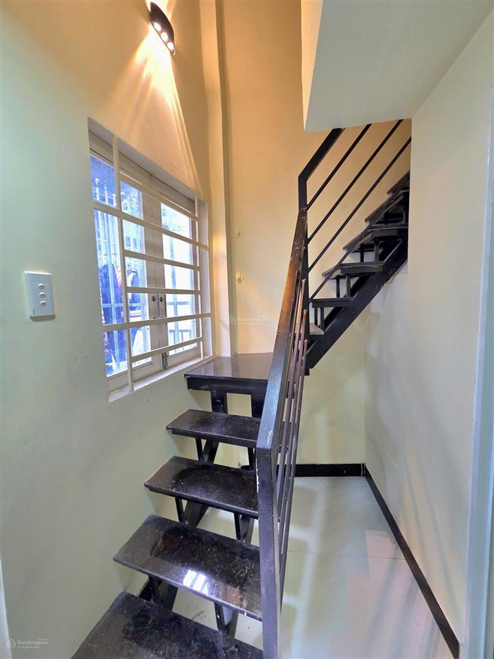 Bán nhà nhỏ 2.4 tỷ võ duy ninh 3 tầng