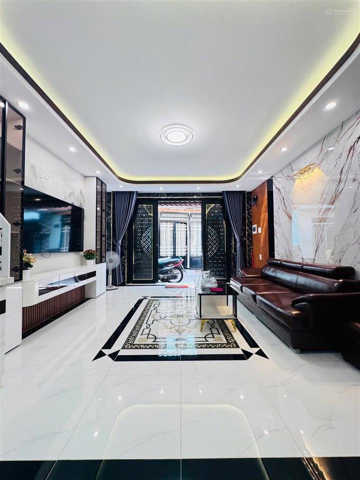 Bán nhà mới xây 2026 giá 6.9 tỷ gần cv gia định