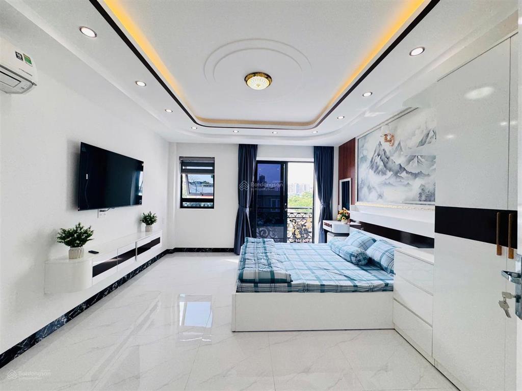 Bán nhà mới xây 2026 giá 6.9 tỷ gần cv gia định