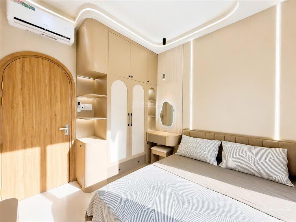 Bán nhà mới khu vip phan xích long 5,95 tỷ