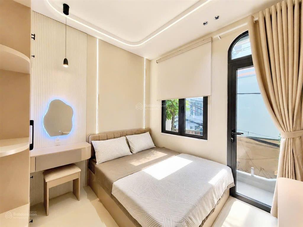 Bán nhà mới khu vip phan xích long 5,95 tỷ