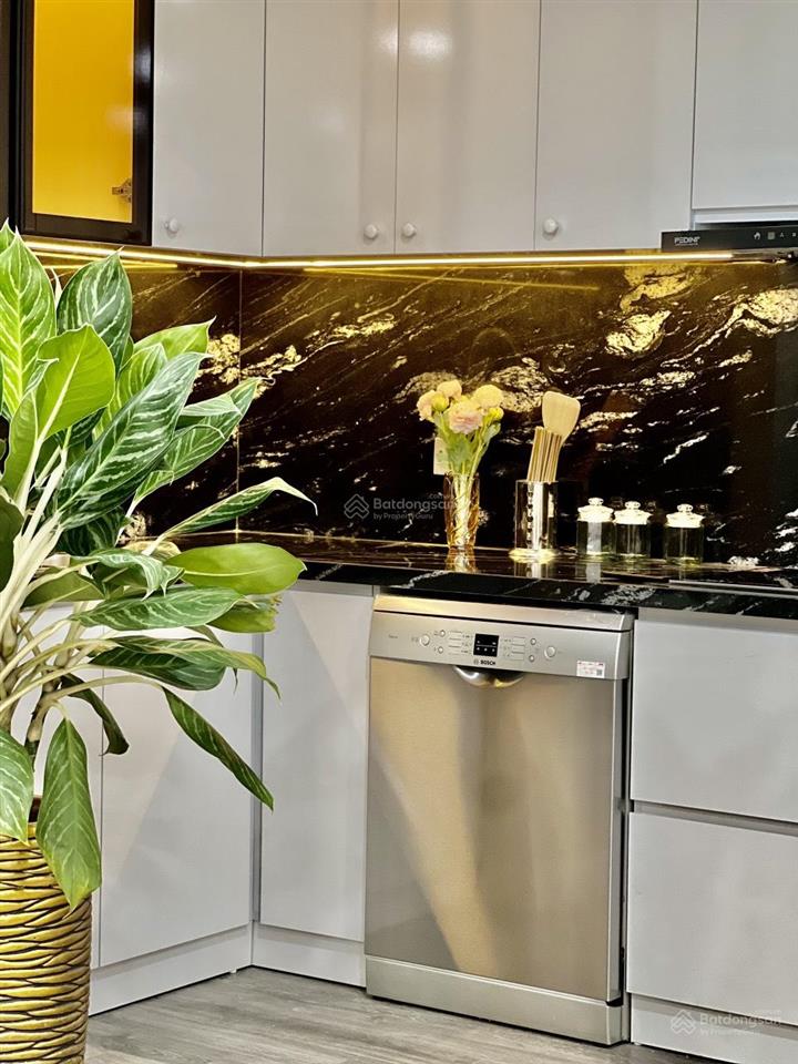 Ko ảo, chính chủ gửi bán căn góc 3n cc hà nội centerpoint 80m2 9.5 tỷ,  0936 218 ***