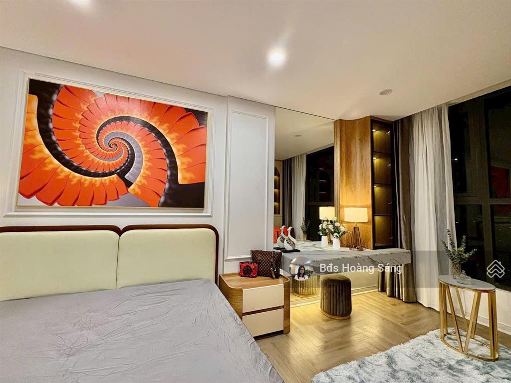 Không ảo, chính chủ gửi bán cc golden palm 97m2102m2124m2129m2,  0936 218 ***