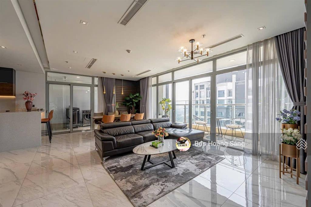 Chính chủ gửi bán cc stellar căn góc 112m2,  0936 218 ***