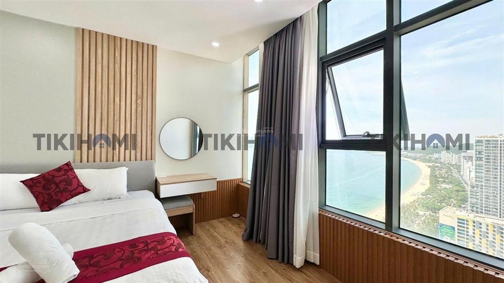 Bán nhanh căn hộ 1pn xéo biển  căn góc hướng đông nam  giá 2,1 tỷ (bao thuế phí)
