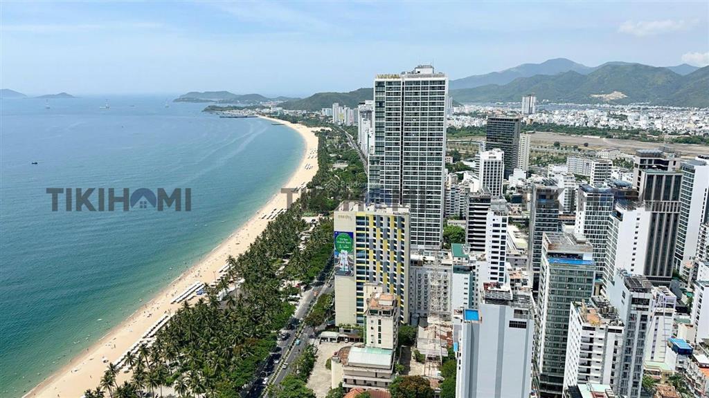 Bán nhanh căn hộ 1pn xéo biển  căn góc hướng đông nam  giá 2,1 tỷ (bao thuế phí)